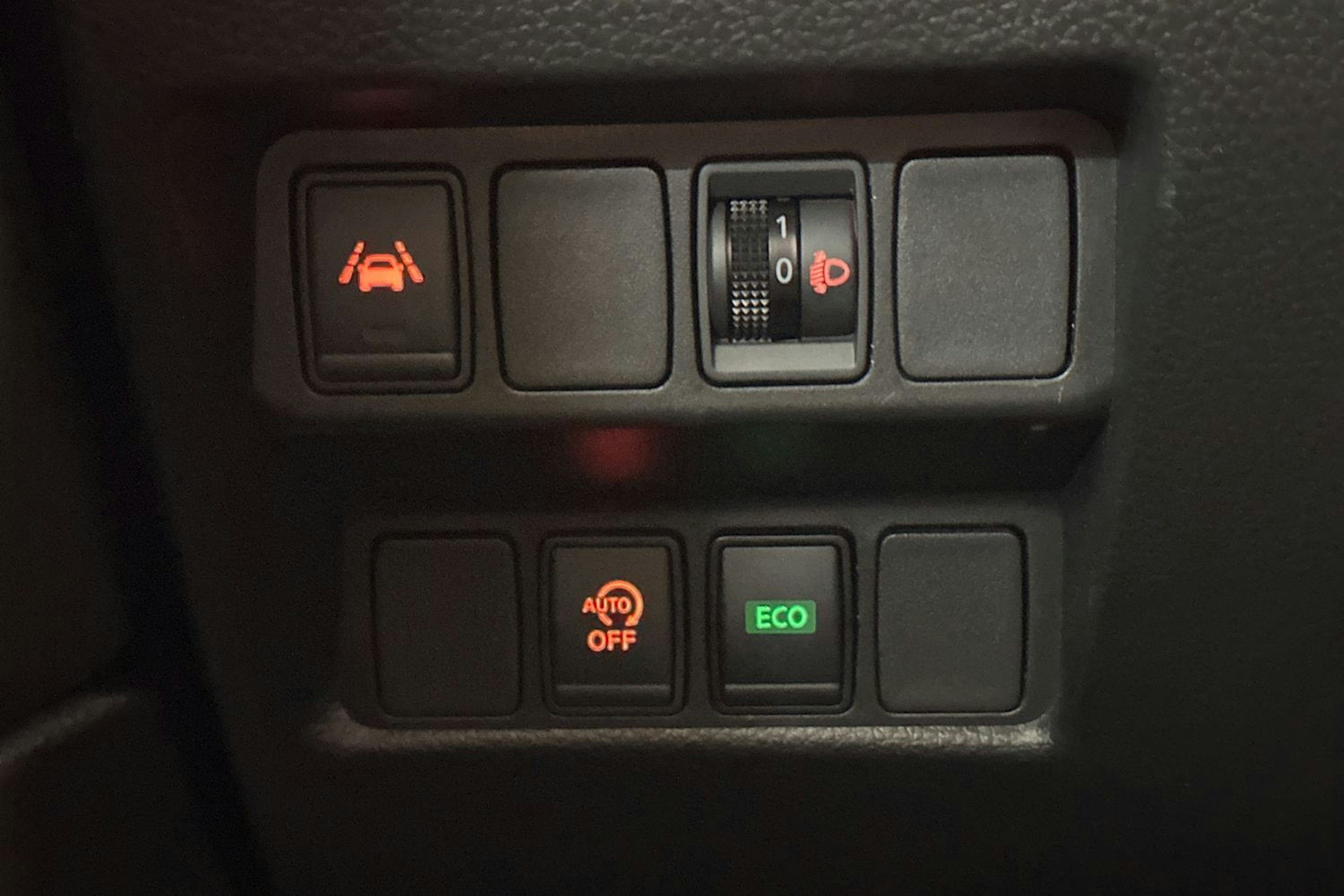harmaa Nissan Qashqai 2019 kuva 17.