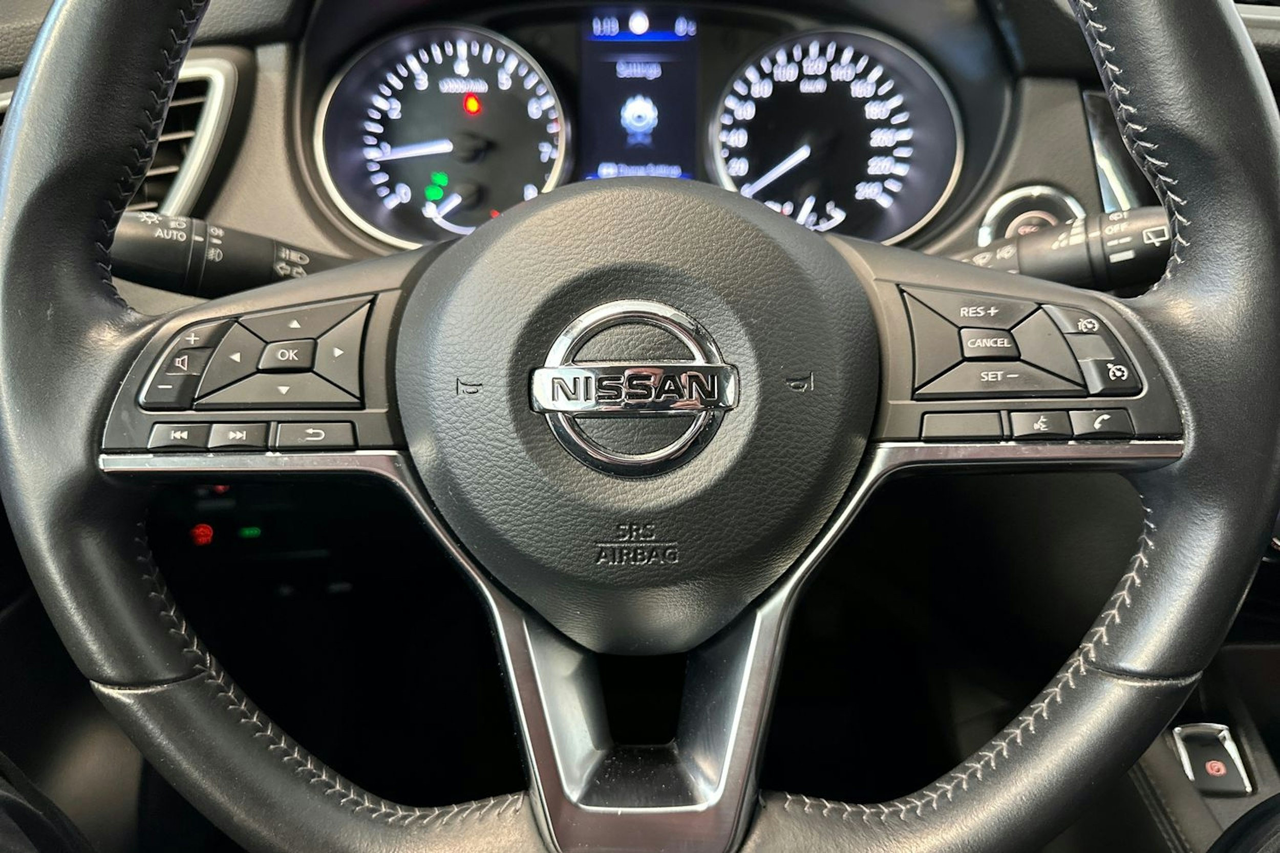 harmaa Nissan Qashqai 2019 kuva 19.