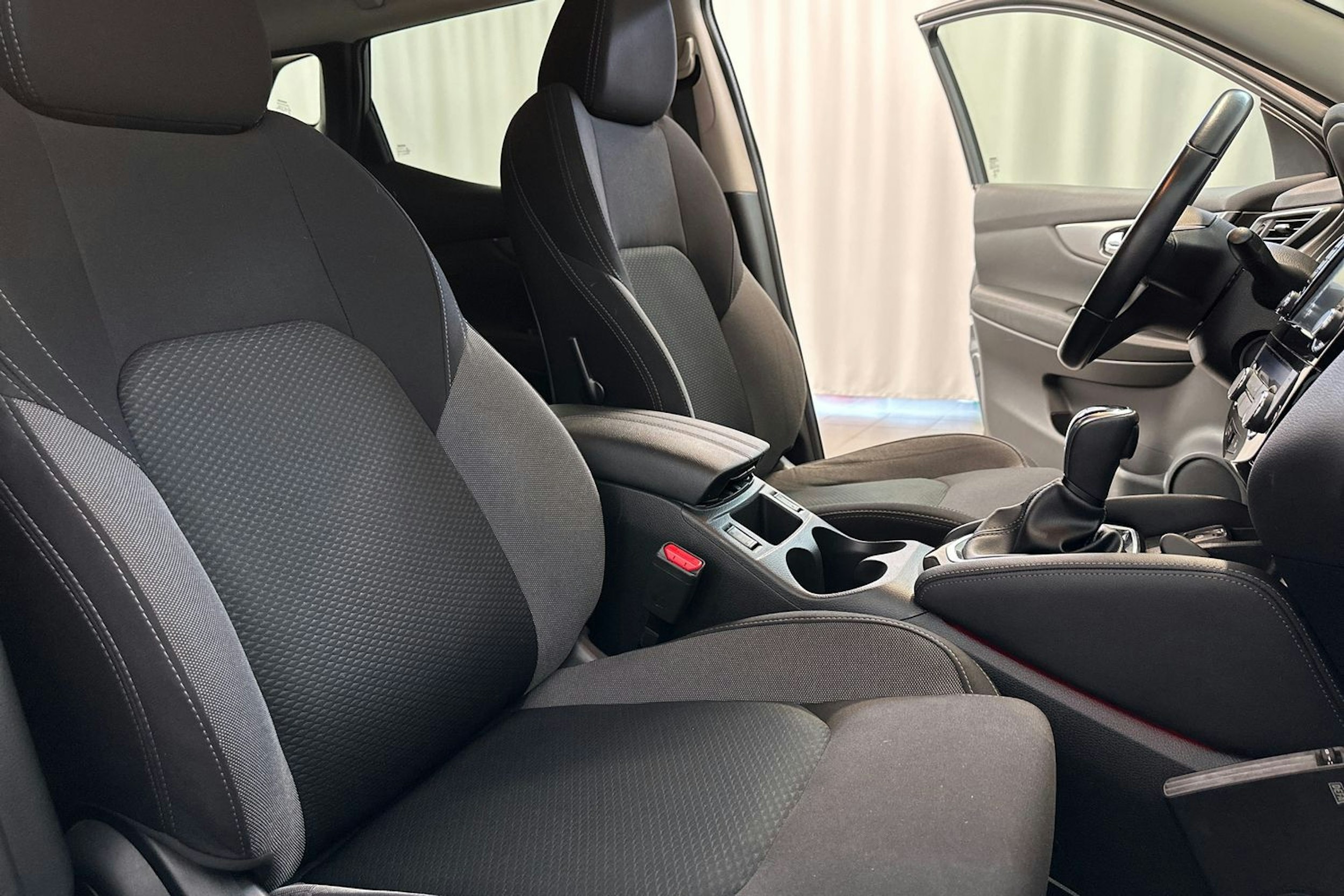 harmaa Nissan Qashqai 2019 kuva 31.