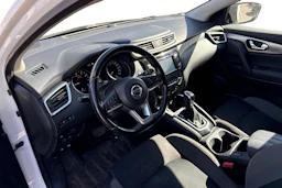 Valkoinen Nissan Qashqai 2019 kuva 3.