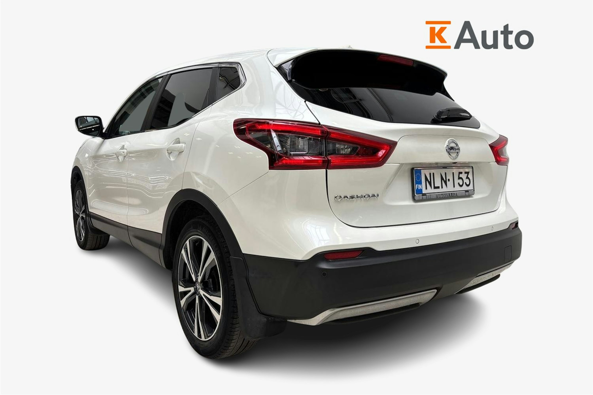 valkoinen Nissan Qashqai 2019 kuva 2.