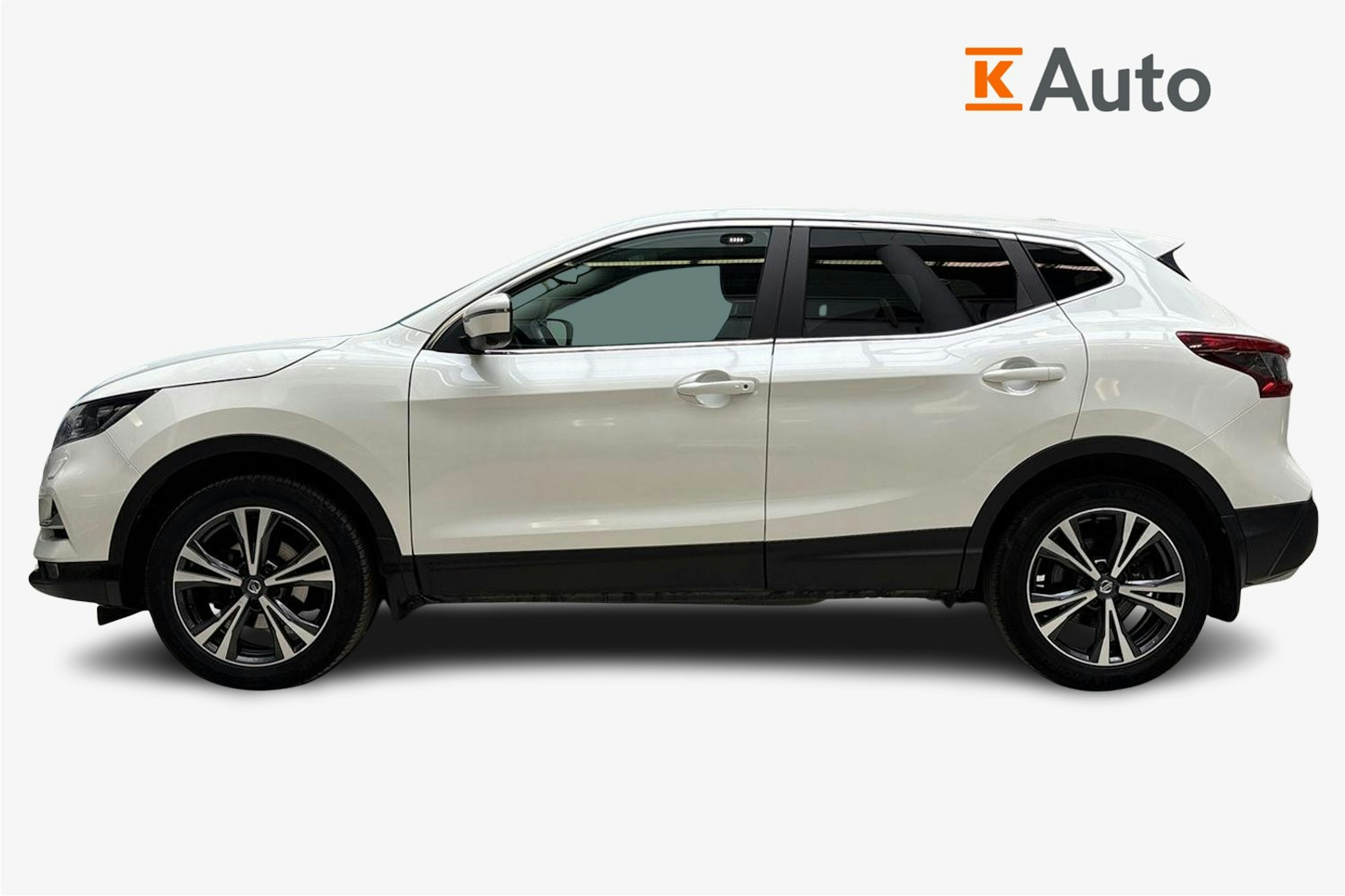 valkoinen Nissan Qashqai 2019 kuva 6.
