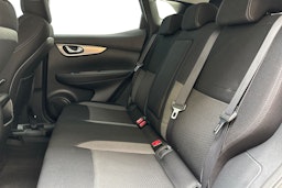 valkoinen Nissan Qashqai 2019 kuva 10.