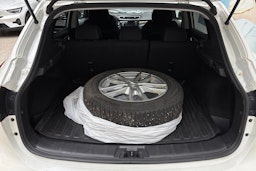 valkoinen Nissan Qashqai 2019 kuva 15.
