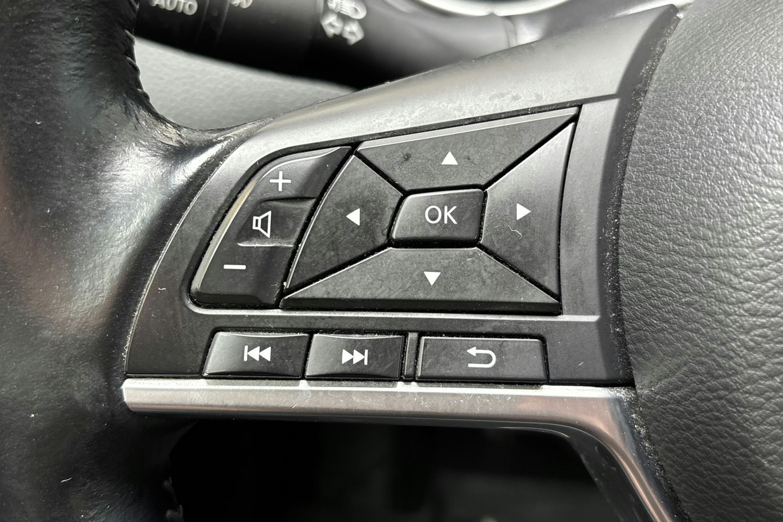 valkoinen Nissan Qashqai 2019 kuva 19.