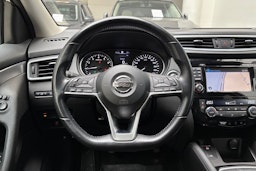 valkoinen Nissan Qashqai 2019 kuva 21.