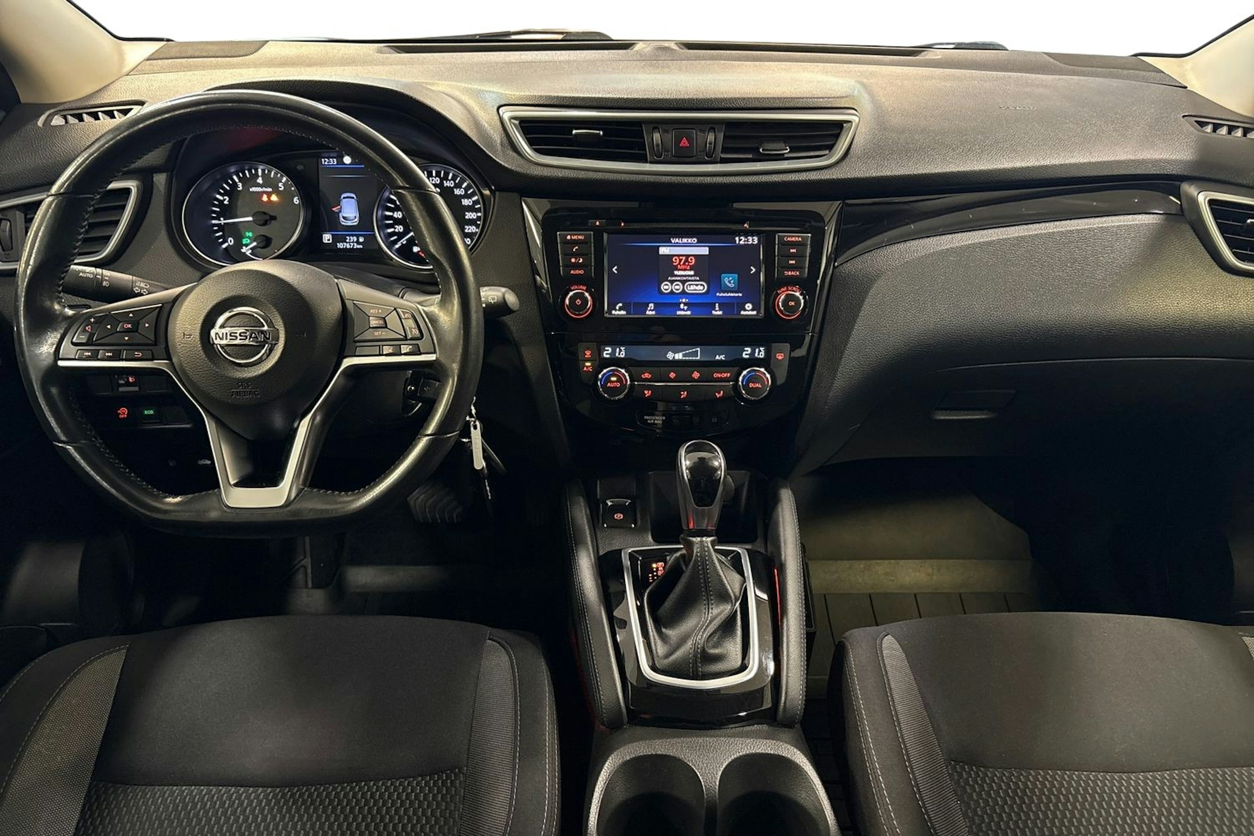 Musta Nissan Qashqai 2019 kuva 9.