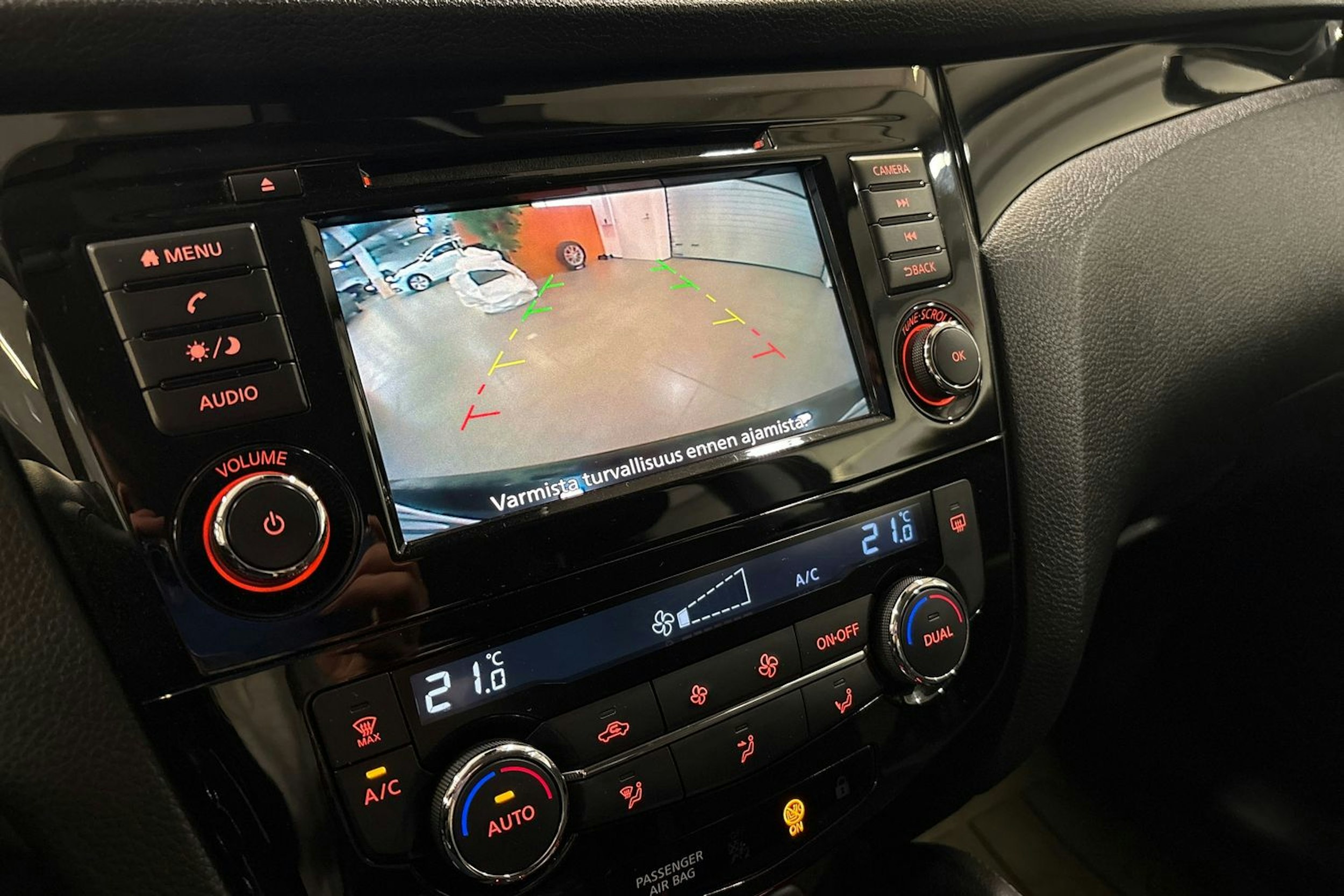 Musta Nissan Qashqai 2019 kuva 15.