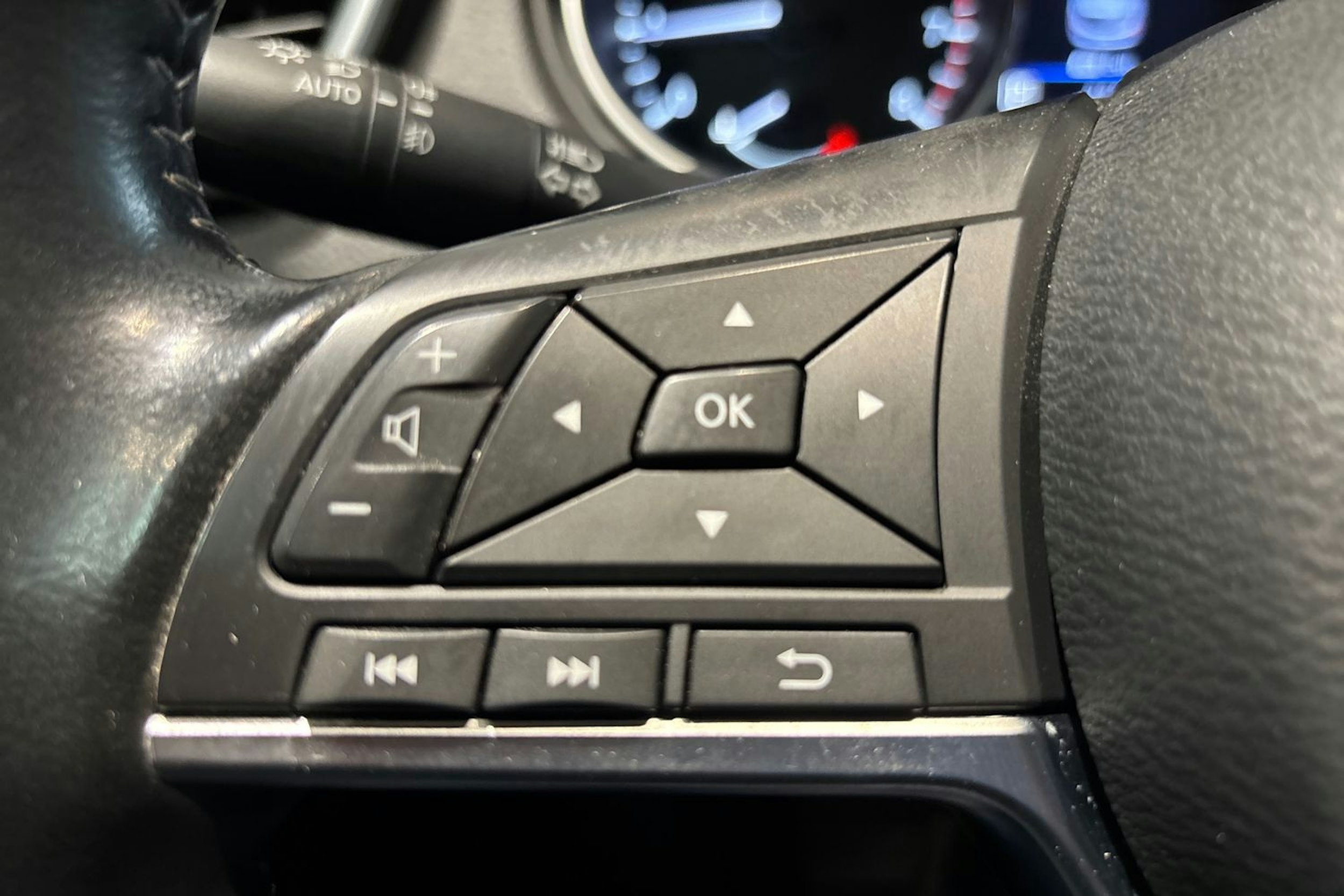 Sininen Nissan Qashqai 2019 kuva 18.