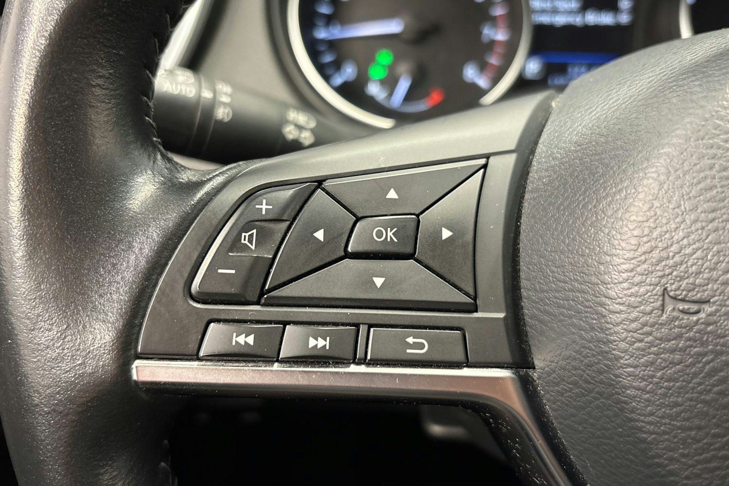 musta Nissan Qashqai 2019 kuva 19.