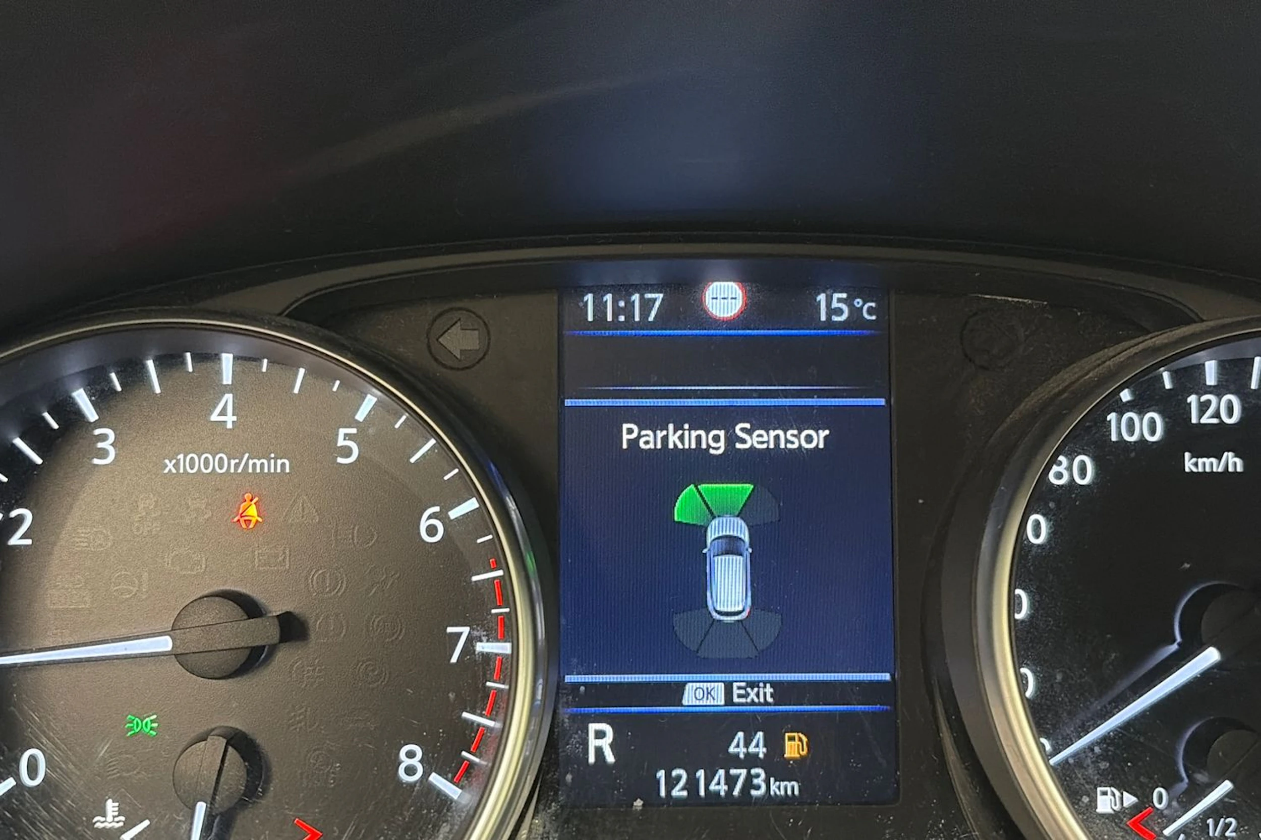 Harmaa Nissan Qashqai 2020 kuva 18.