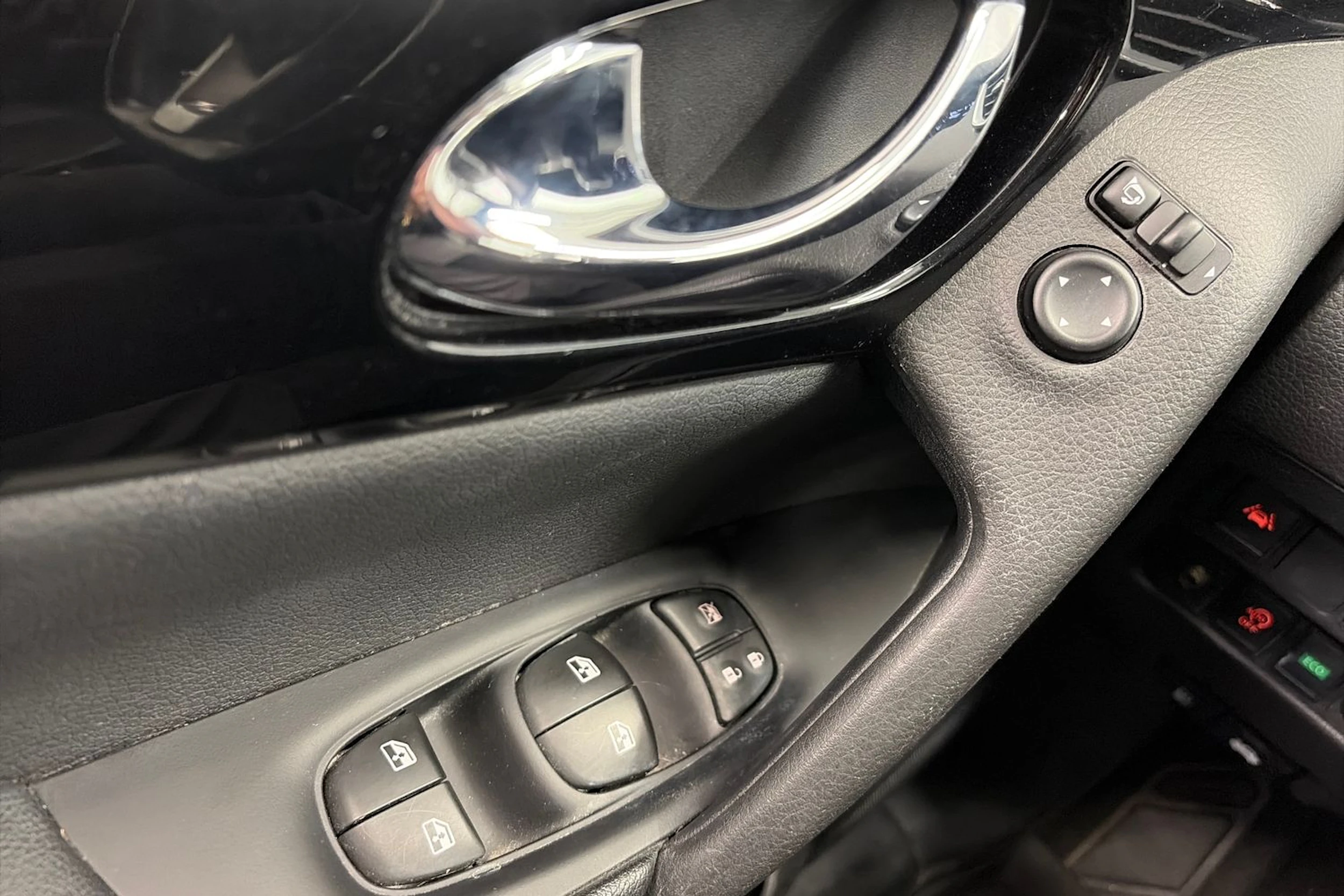 Harmaa Nissan Qashqai 2020 kuva 22.