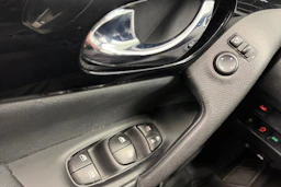 Harmaa Nissan Qashqai 2020 kuva 22.
