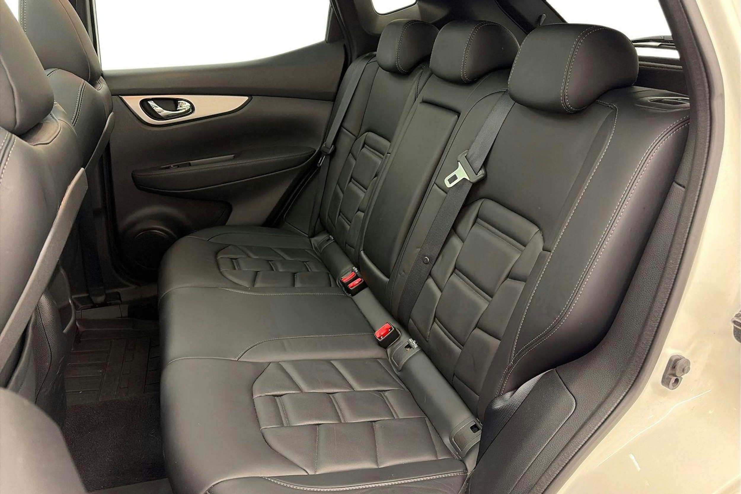 valkoinen Nissan Qashqai 2020 kuva 10.