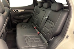 valkoinen Nissan Qashqai 2020 kuva 10.