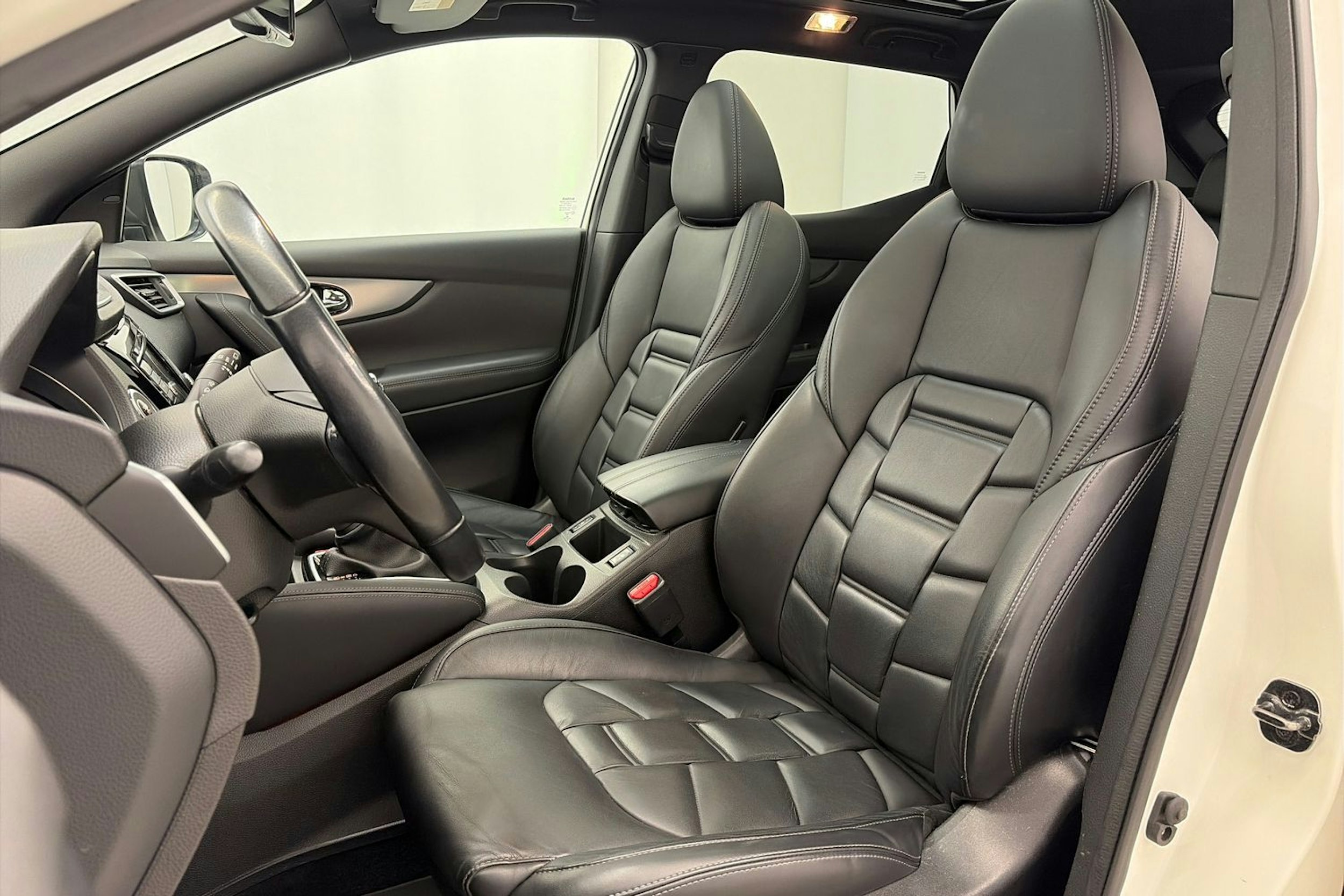 valkoinen Nissan Qashqai 2020 kuva 14.