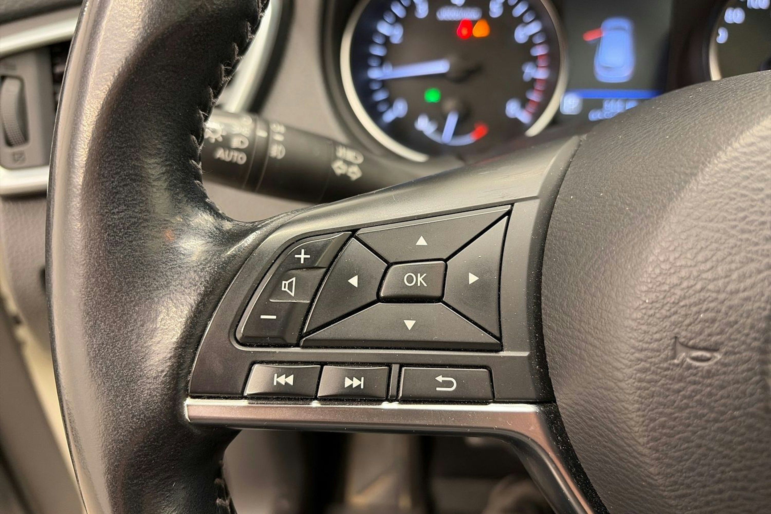 valkoinen Nissan Qashqai 2020 kuva 18.