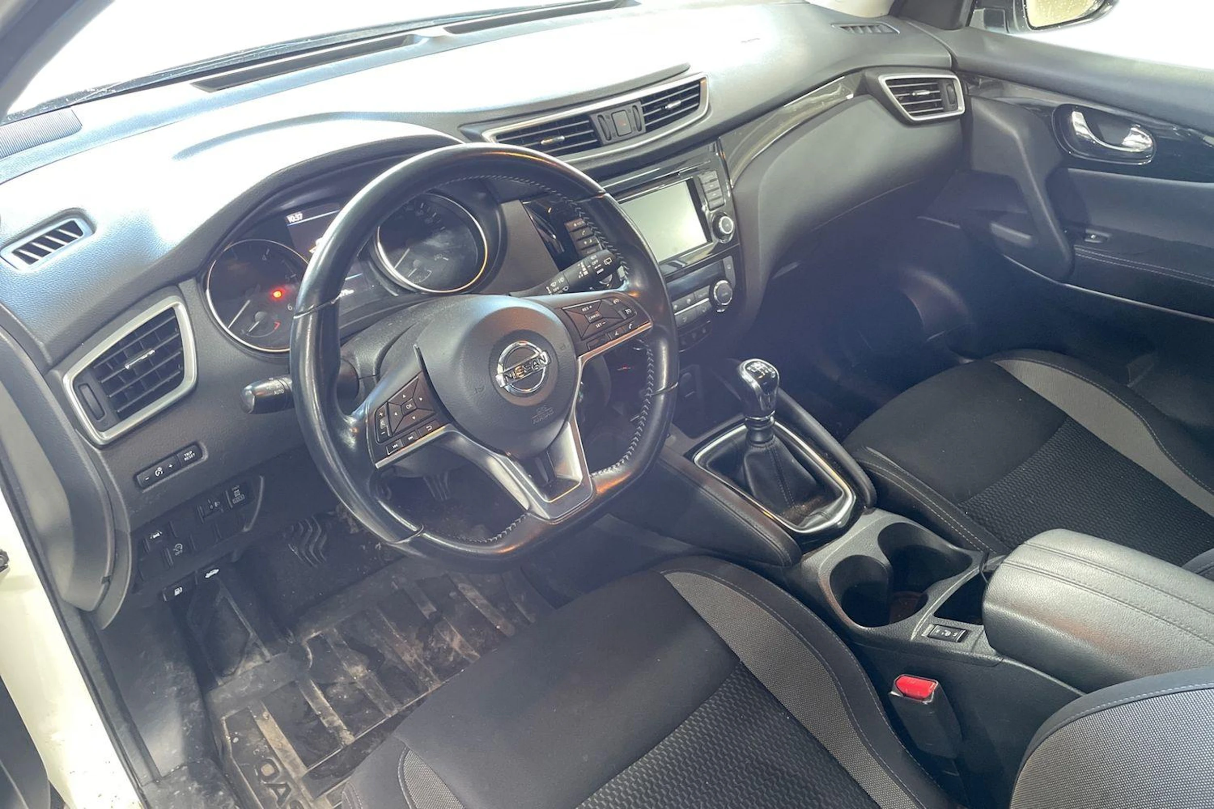 Valkoinen Nissan Qashqai 2020 kuva 3.