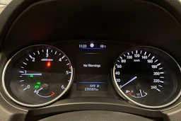 Valkoinen Nissan Qashqai 2020 kuva 13.