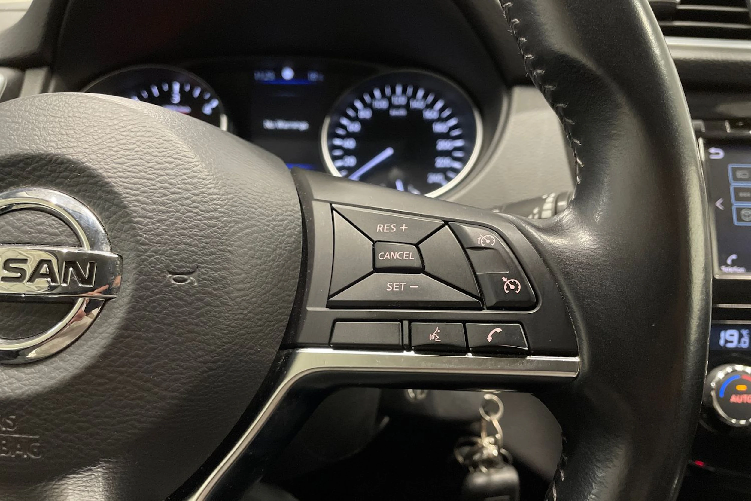 Valkoinen Nissan Qashqai 2020 kuva 20.