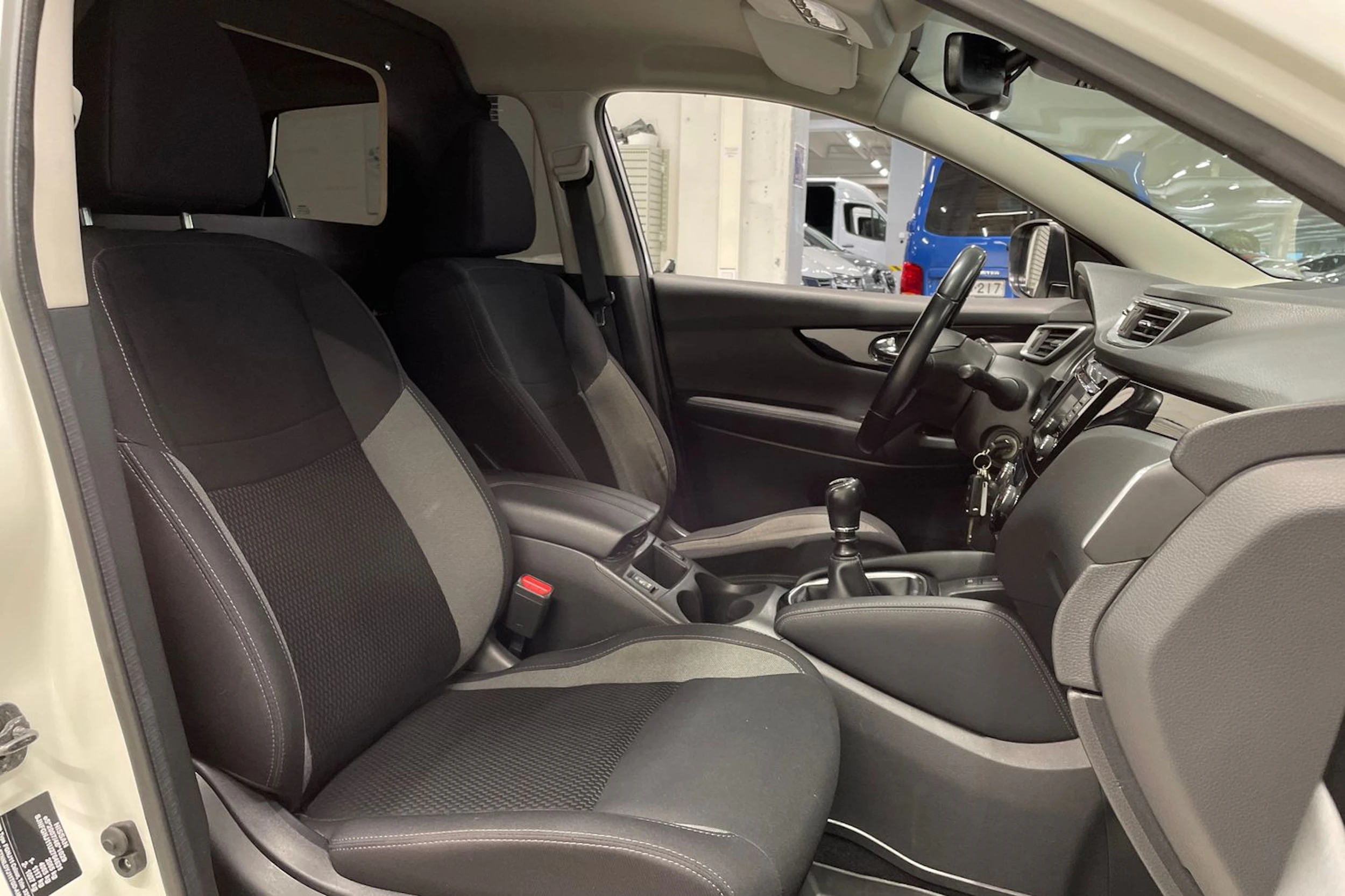 Valkoinen Nissan Qashqai 2020 kuva 22.
