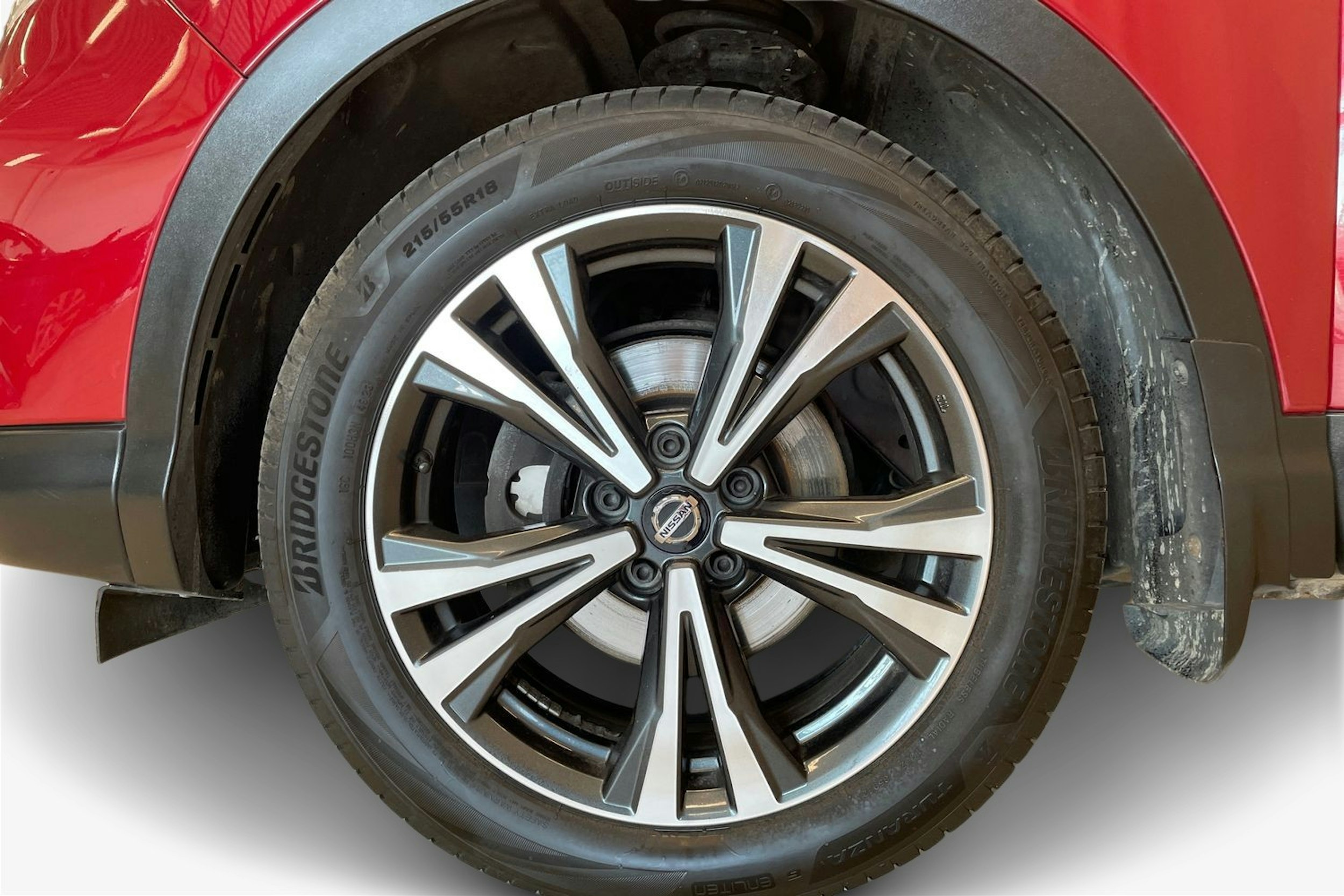 Punainen Nissan Qashqai 2020 kuva 11.