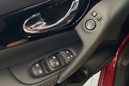 Punainen Nissan Qashqai 2020 kuva 14.
