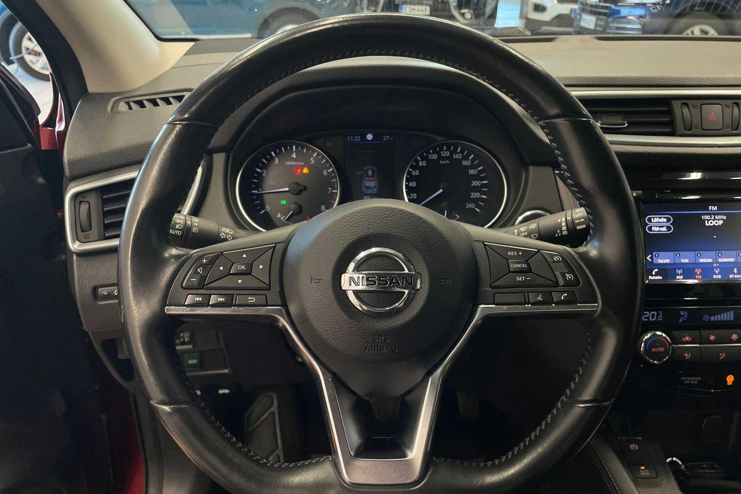 Punainen Nissan Qashqai 2020 kuva 15.