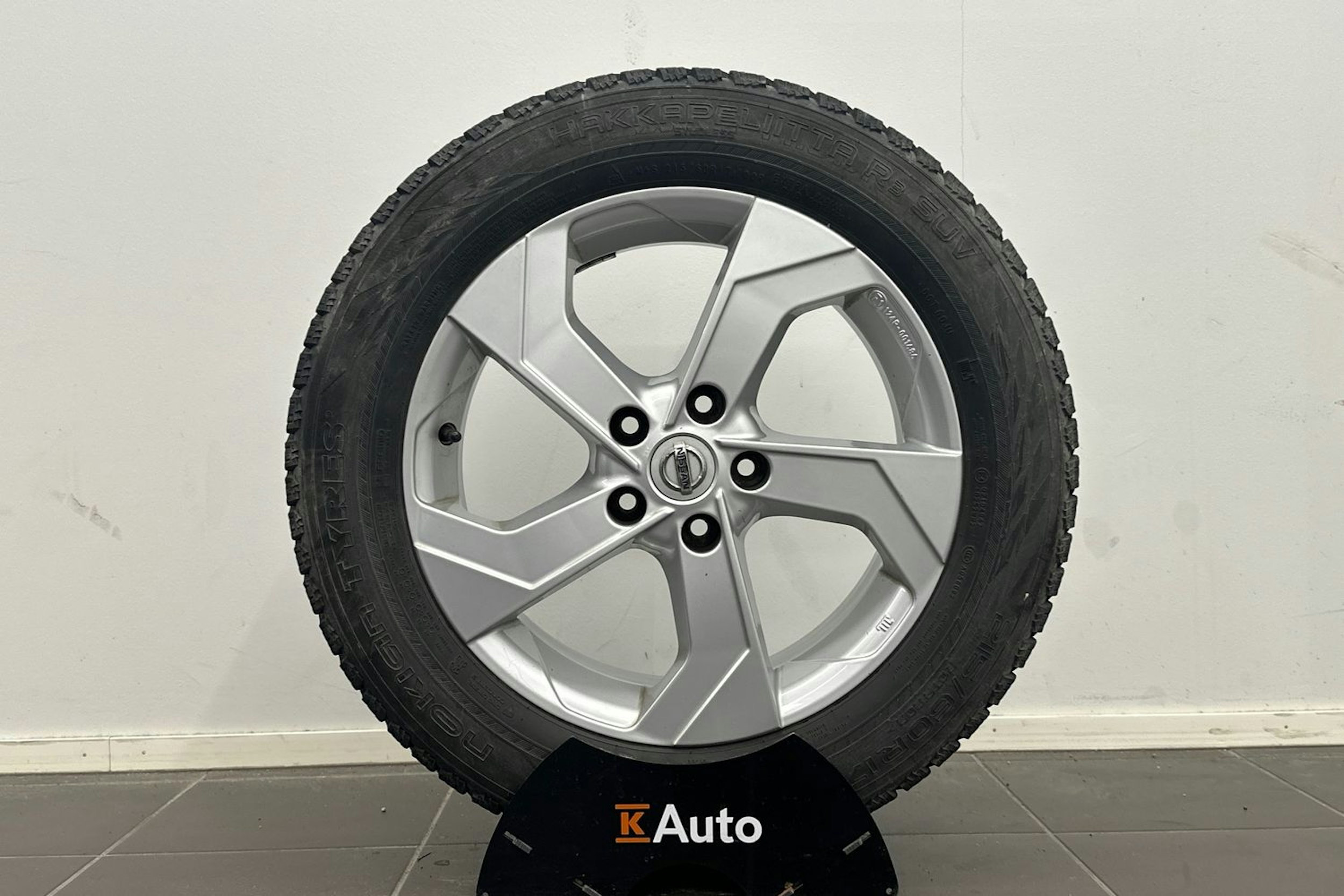 punainen Nissan Qashqai 2020 kuva 13.