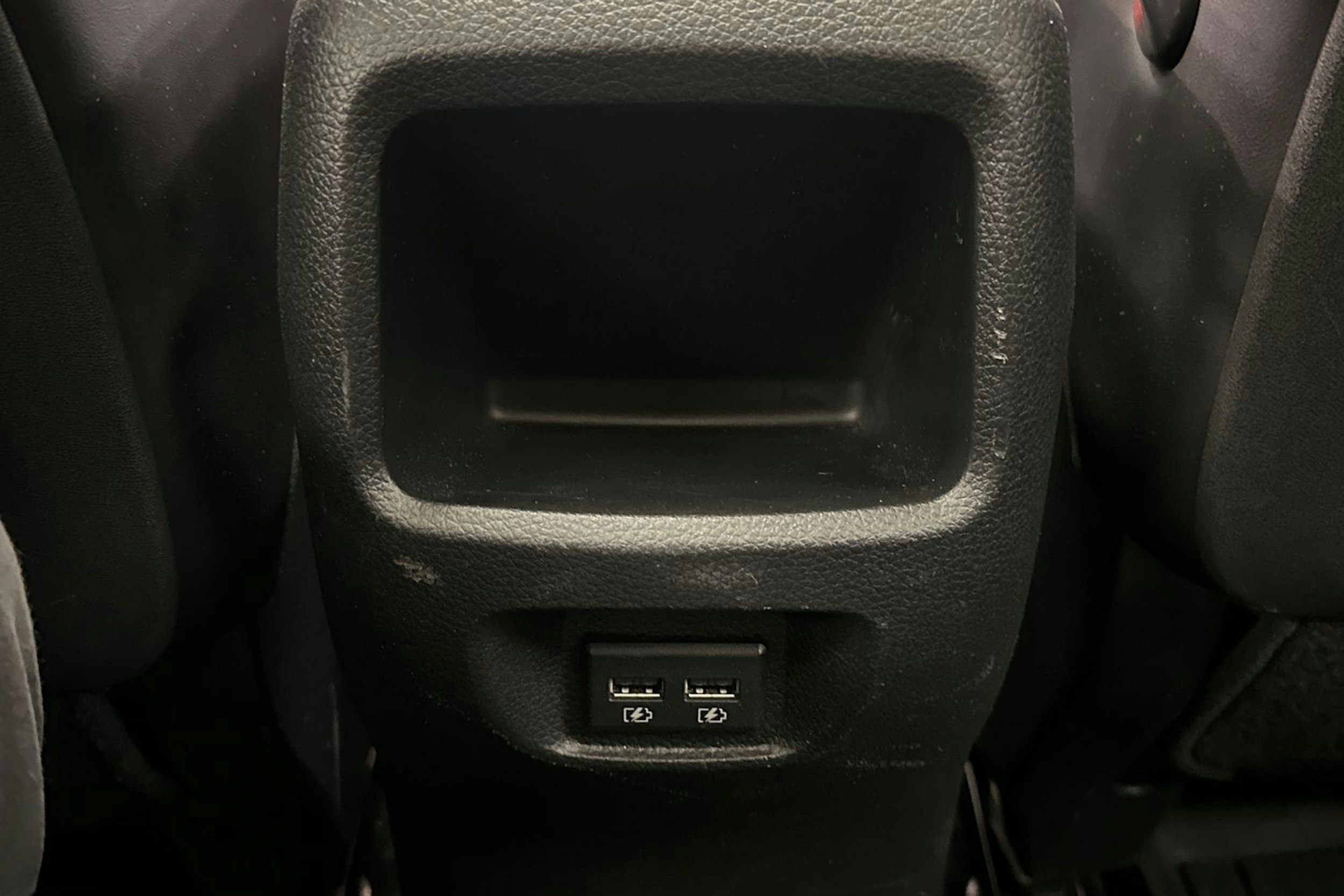 punainen Nissan Qashqai 2020 kuva 18.