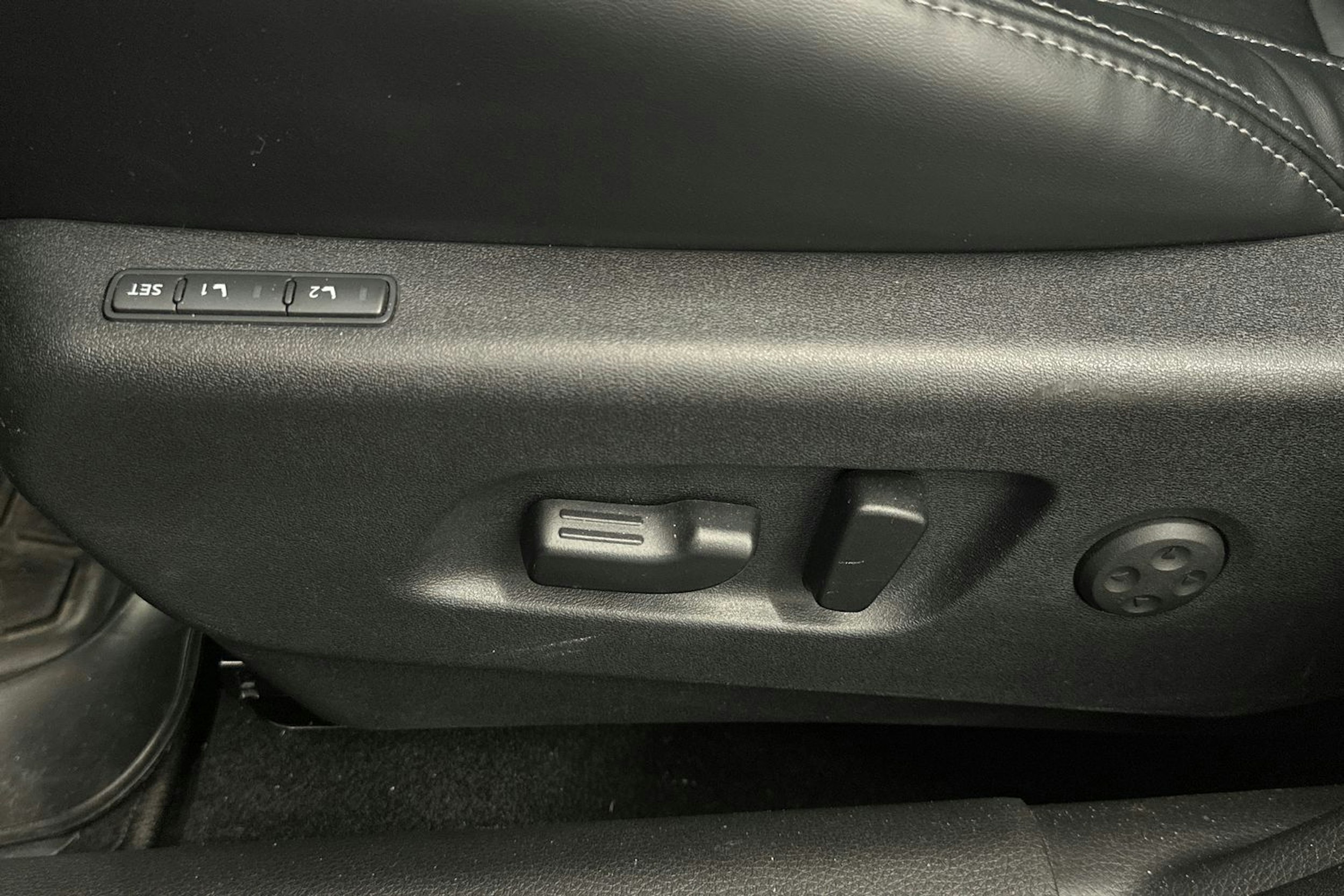 punainen Nissan Qashqai 2020 kuva 19.