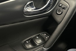punainen Nissan Qashqai 2020 kuva 21.
