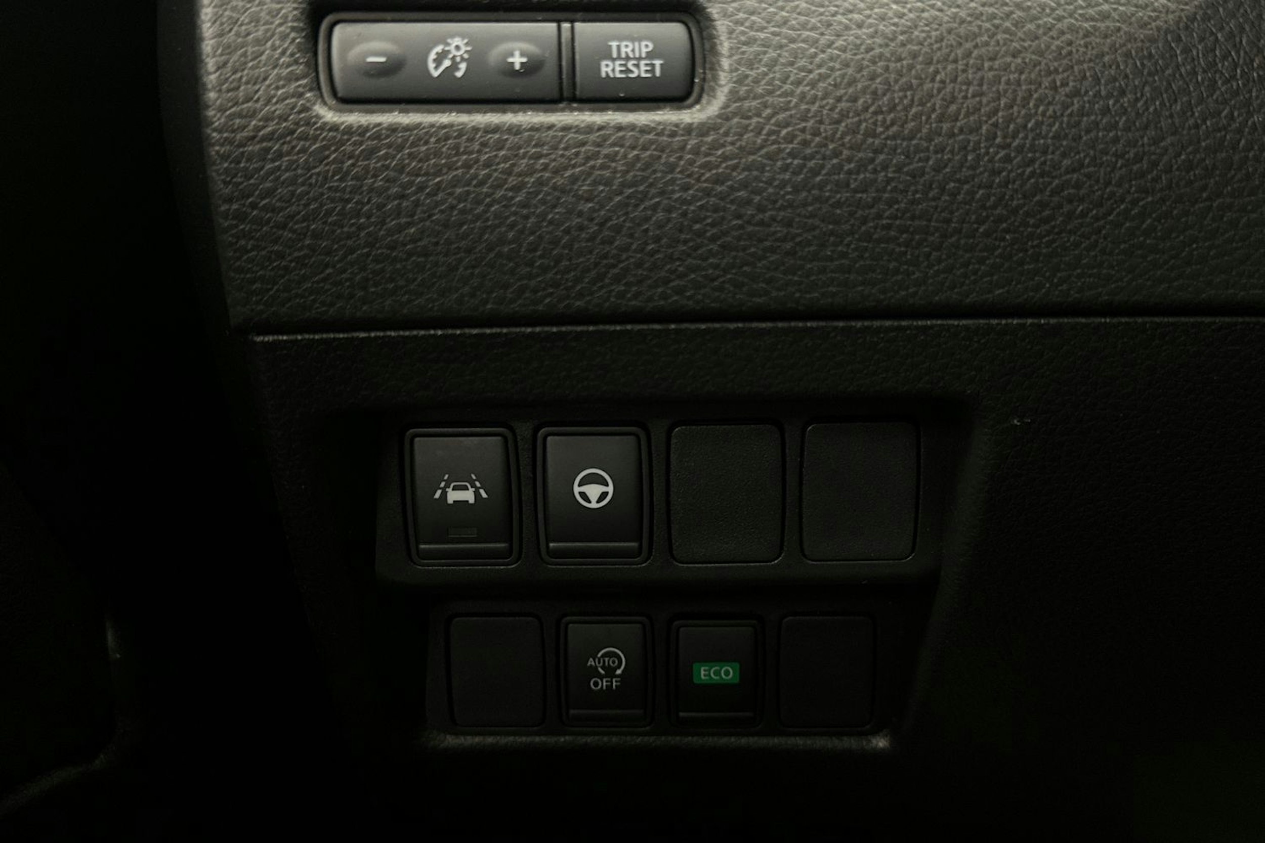 punainen Nissan Qashqai 2020 kuva 22.