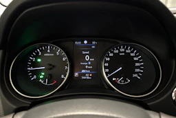 musta Nissan Qashqai 2021 kuva 15.