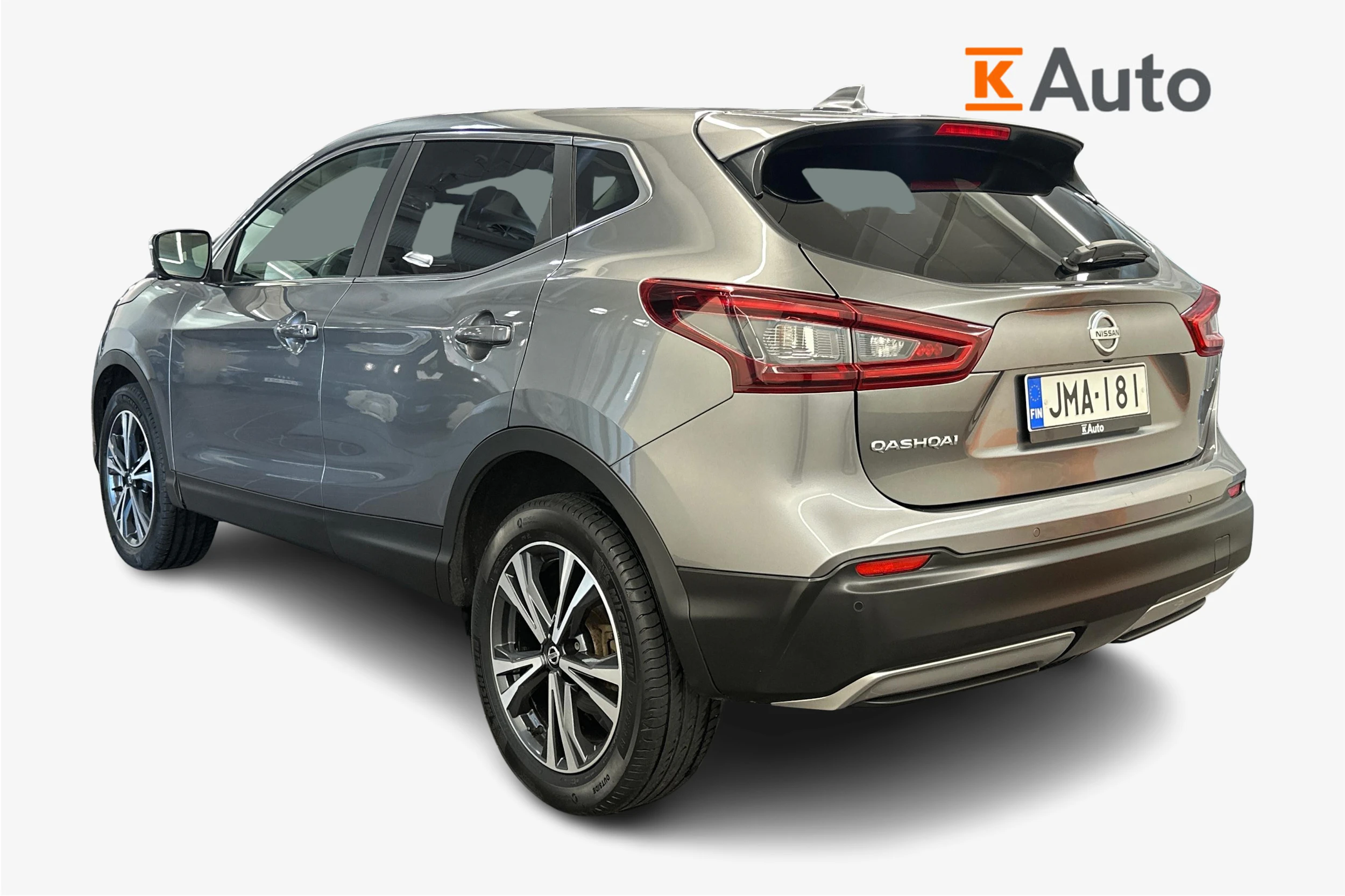 Harmaa Nissan Qashqai 2021 kuva 3.