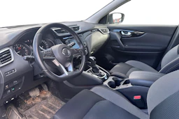Harmaa Nissan Qashqai 2021 kuva 3.