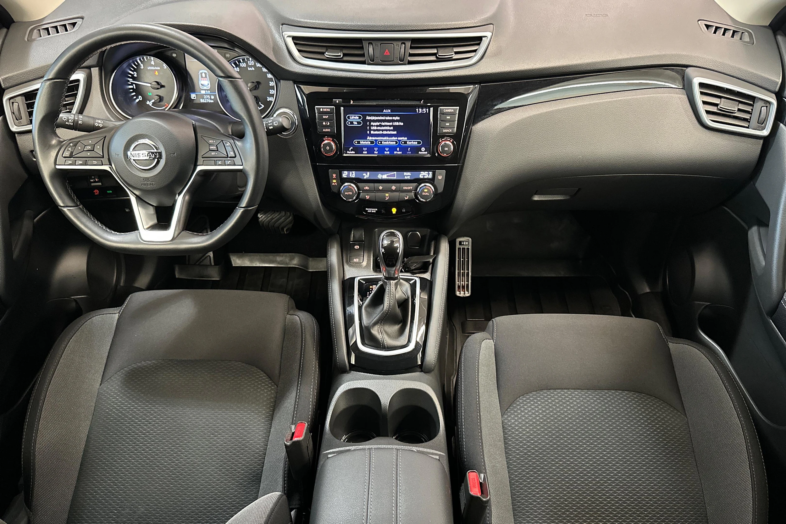 Harmaa Nissan Qashqai 2021 kuva 9.