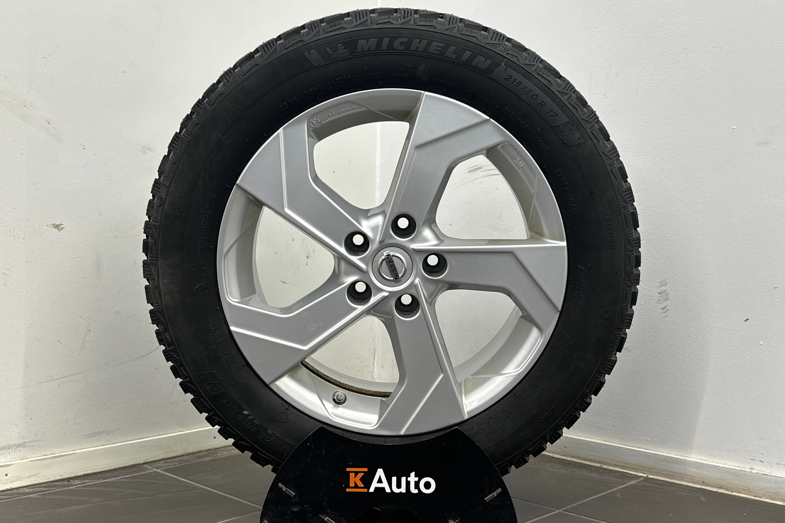 Harmaa Nissan Qashqai 2021 kuva 13.
