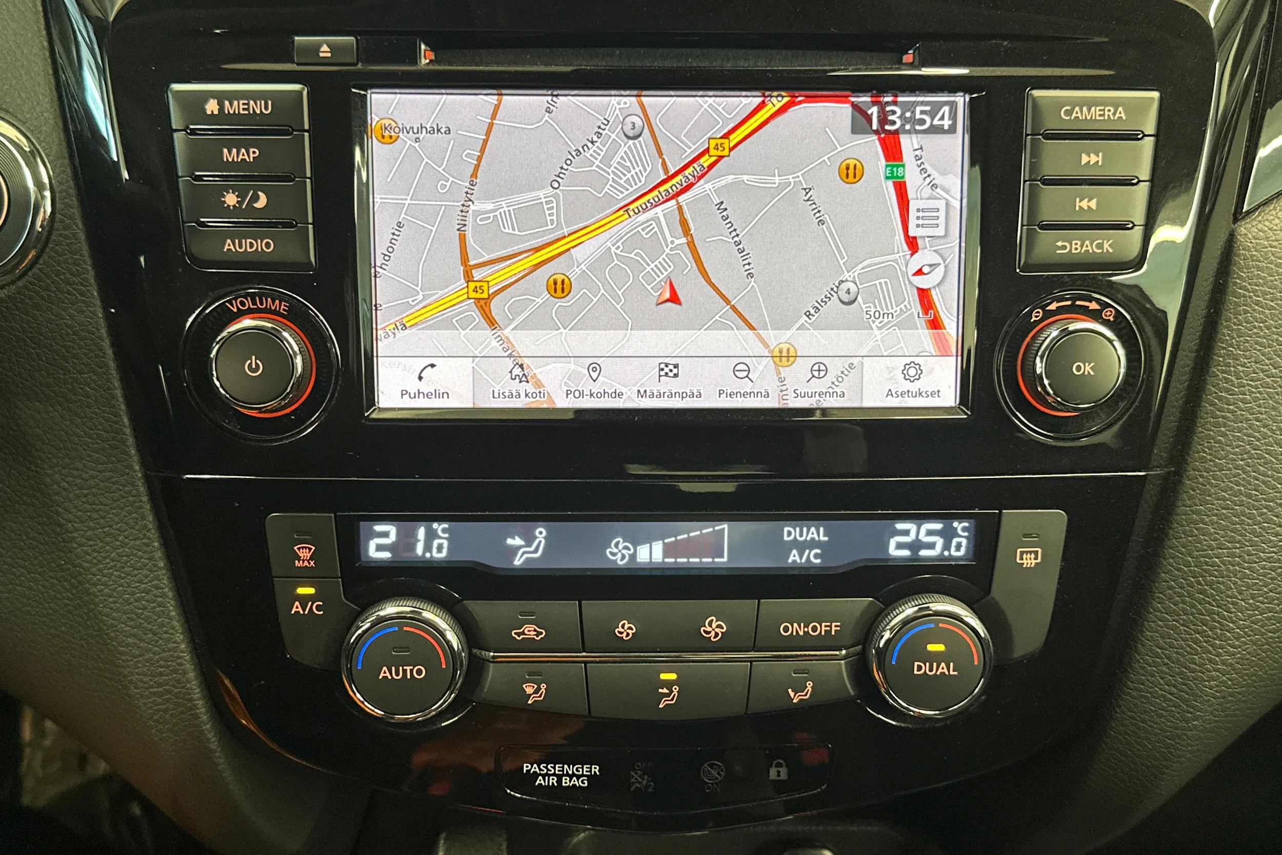 Harmaa Nissan Qashqai 2021 kuva 23.