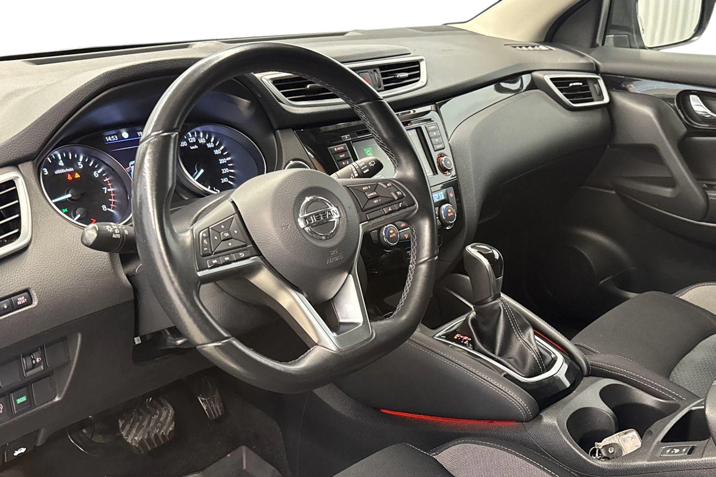 musta Nissan Qashqai 2021 kuva 6.