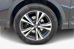 musta Nissan Qashqai 2021 kuva 9.