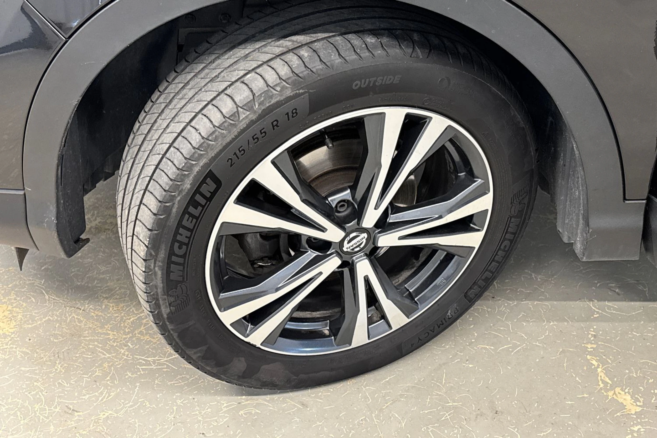 musta Nissan Qashqai 2021 kuva 10.