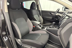musta Nissan Qashqai 2021 kuva 11.
