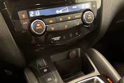 musta Nissan Qashqai 2021 kuva 16.