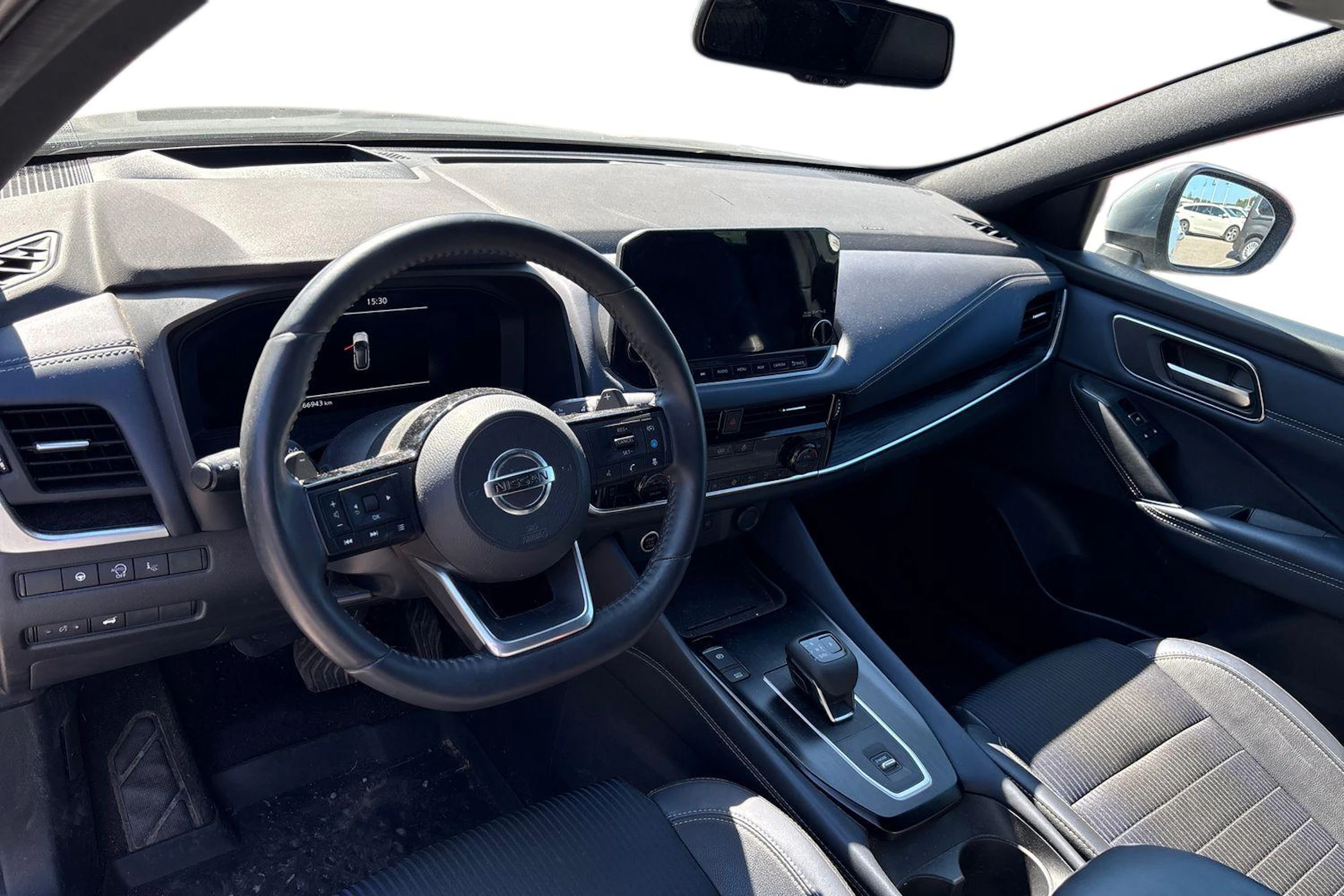 Harmaa Nissan Qashqai 2022 kuva 3.
