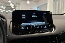 Punainen Nissan Qashqai 2022 kuva 23.