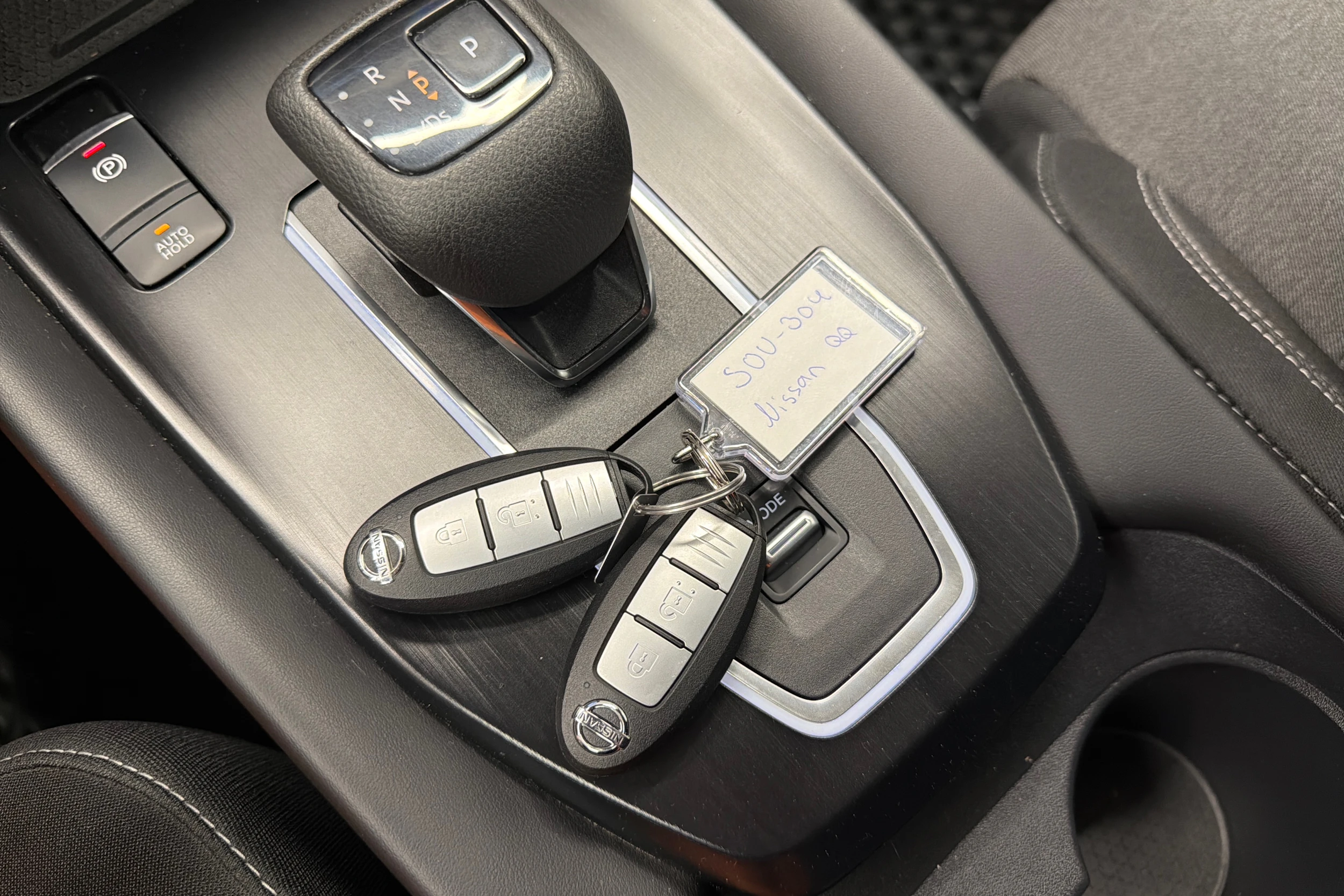 Punainen Nissan Qashqai 2022 kuva 28.