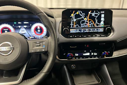 Punainen Nissan Qashqai 2022 kuva 13.