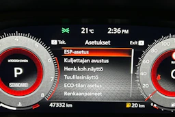 Punainen Nissan Qashqai 2022 kuva 18.