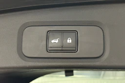 Punainen Nissan Qashqai 2022 kuva 25.